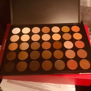 Morphe eyeshadow palette